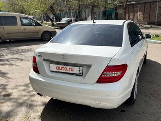 2013 Mercedes-Benz C-Класс 180 III (W204) Рестайлинг, белый, 1900000 рублей, вид 3