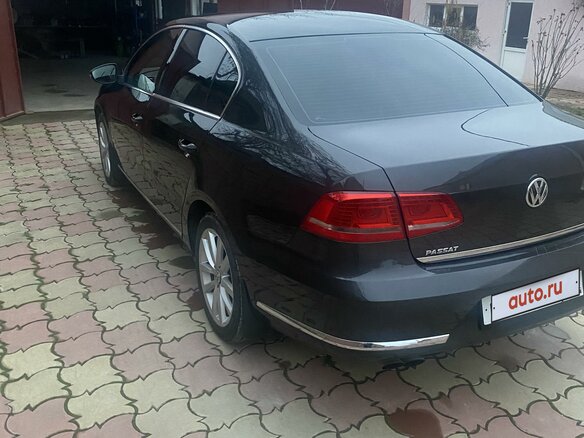 2011 Volkswagen Passat B7, чёрный, 1235000 рублей - вид 2