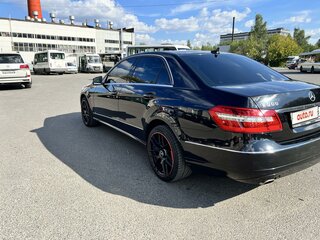 2011 Mercedes-Benz E-Класс 300 IV (W212, S212, C207), чёрный, 1700000 рублей, вид 5