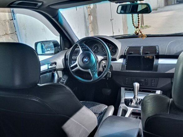 2000 BMW X5 4.4i I (E53), зелёный, 1100000 рублей - вид 3