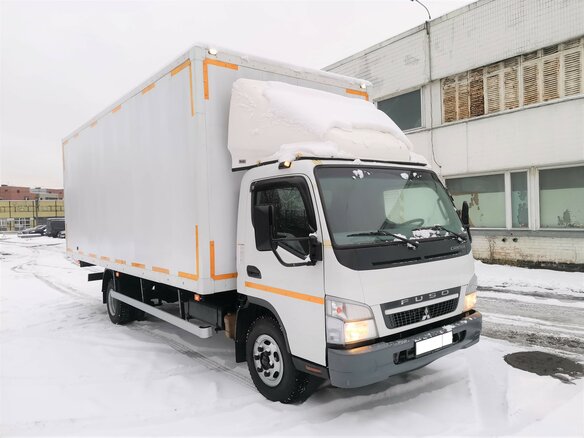 2013 Fuso (Mitsubishi) Canter, белый