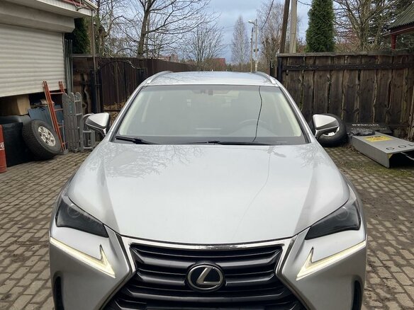 2015 Lexus NX 200 I, серебристый, 1980000 рублей - вид 2