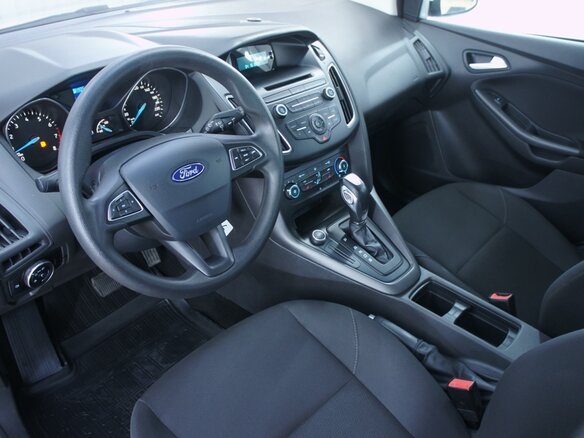 2017 Ford Focus III Рестайлинг, белый - вид 4