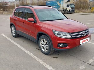 2012 Volkswagen Tiguan I Рестайлинг, красный, 1250000 рублей, вид 2