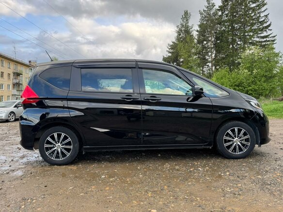 2016 Honda Freed II, чёрный, 1480000 рублей - вид 3