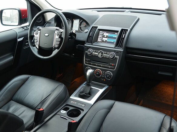 2014 Land Rover Freelander II Рестайлинг 2, красный - вид 11