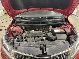 2012 Kia Rio 5-speed III, красный, 650000 рублей, вид 4