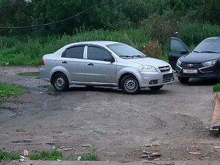 2011 Chevrolet Aveo I Рестайлинг, серебристый, 560000 рублей, вид 5