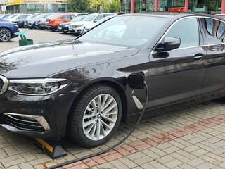 2018 BMW 5 серии 530e VII (G30/G31/G38), чёрный, 2799000 рублей, вид 2