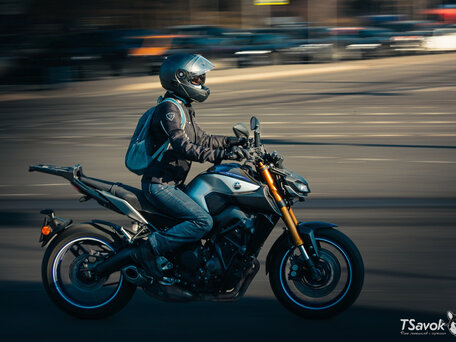2018 Yamaha MT-09 (FZ-09), синий, 890000 рублей, вид 2