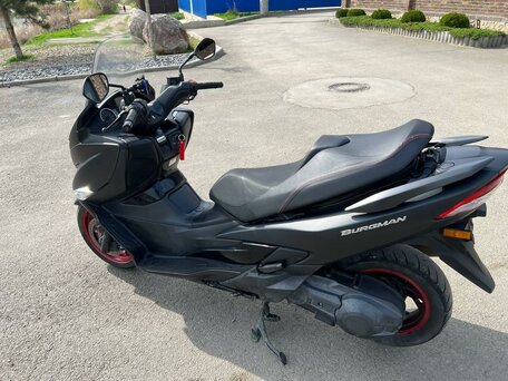 2018 Suzuki Burgman (SkyWave) 400, чёрный, 580000 рублей, вид 2