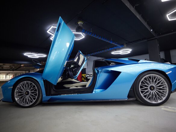 2018 Lamborghini Aventador I Рестайлинг, голубой - вид 2