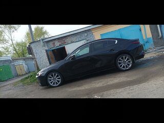 2021 Mazda 3 IV (BP), чёрный, 1950000 рублей, вид 5