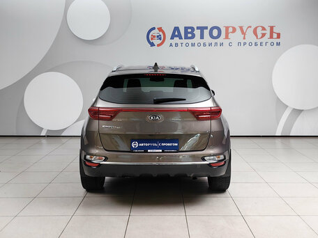 2019 Kia Sportage IV Рестайлинг, коричневый, 2079000 рублей, вид 4