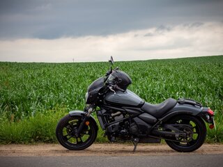 2020 Kawasaki EN650 Vulcan S, серый, 700000 рублей, вид 3