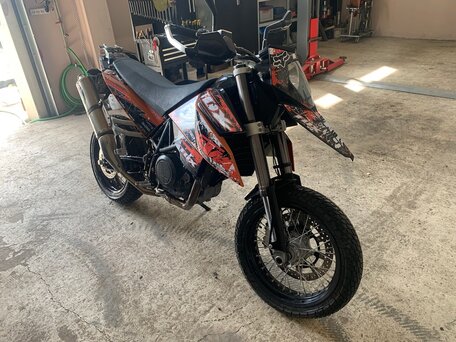 2007 KTM 690 SM, оранжевый, 365000 рублей, вид 3