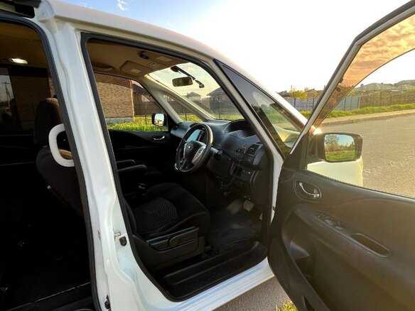 2010 Nissan Serena IV (C26), белый, 1500000 рублей - вид 12