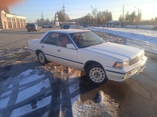 1987 Nissan Laurel V (C32), белый, 330000 рублей, вид 2
