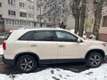 2010 Kia Sorento II, бежевый - вид 3