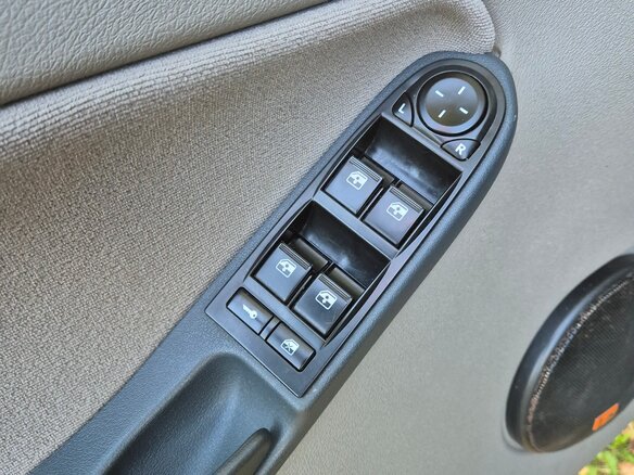 2011 Lada (ВАЗ) Kalina I, серый, 250000 рублей - вид 6