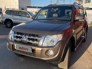 2011 Mitsubishi Pajero IV Рестайлинг 1, коричневый, 2100000 рублей, вид 1