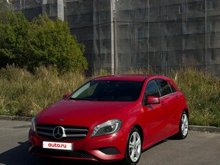 2015 Mercedes-Benz A-Класс 180 III (W176), красный, 1250000 рублей, вид 1