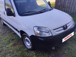 2011 Peugeot Partner I Рестайлинг, белый, 450000 рублей, вид 4