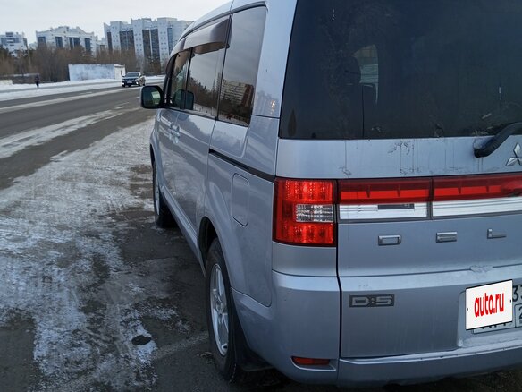 2009 Mitsubishi Delica D:5 I, серый, 1400000 рублей - вид 5