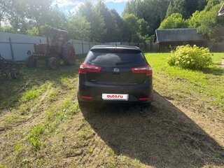 2012 Kia Rio 5-speed III, чёрный, 720000 рублей, вид 3