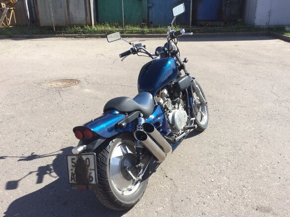 1988 Honda Magna, синий - вид 4