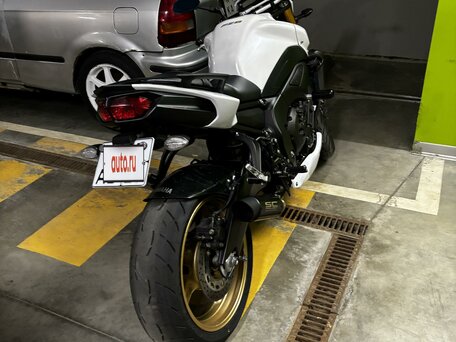 2011 Yamaha FZ8, белый, 600000 рублей, вид 5