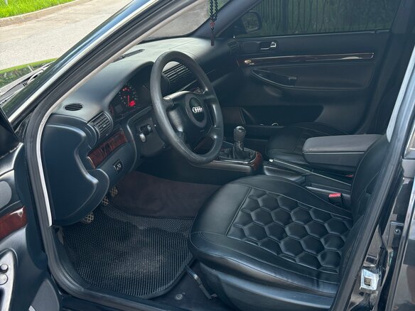 2000 Audi A4 I (B5) Рестайлинг, чёрный, 520000 рублей - вид 7