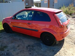 2008 Ford Fiesta Mk5, красный, 450000 рублей, вид 4