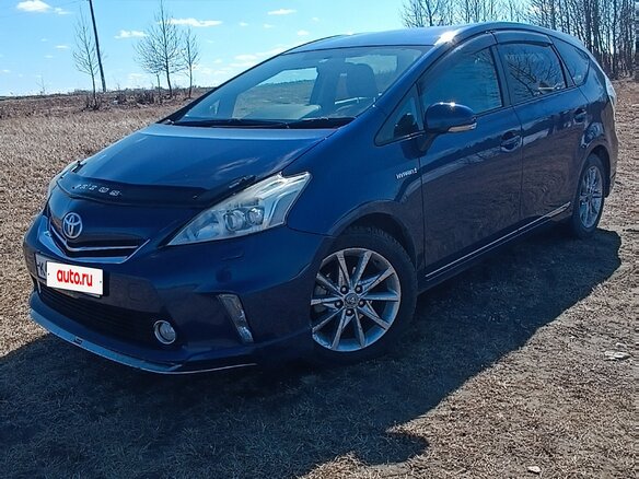 2011 Toyota Prius Alpha I (ZVW40/41), синий, 1290000 рублей