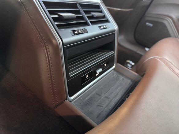 2019 Porsche Panamera 4 Sport Turismo II, синий, 7100000 рублей - вид 32