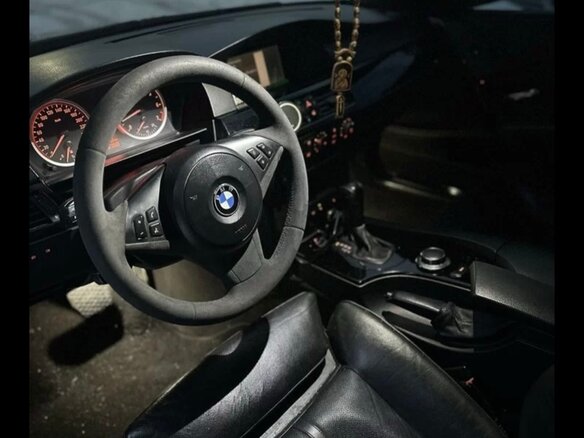 2003 BMW 5 серии 545i V (E60/E61), чёрный - вид 15