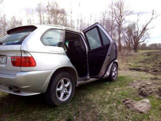 2000 BMW X5 4.4i I (E53), серебристый, 470000 рублей, вид 3
