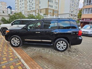 2014 Toyota Land Cruiser 200 Series Рестайлинг 1, чёрный, 5500000 рублей, вид 3