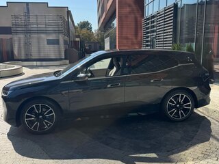 2023 BMW iX xDrive40 I (I20), серый, 8500000 рублей, вид 2