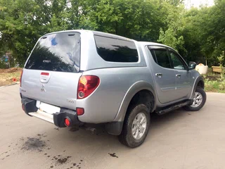 2011 Mitsubishi L200 IV, серебристый, 1050000 рублей, вид 2