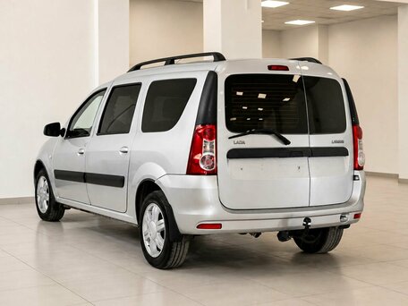 2014 Lada (ВАЗ) Largus I, серебристый, 700000 рублей, вид 4