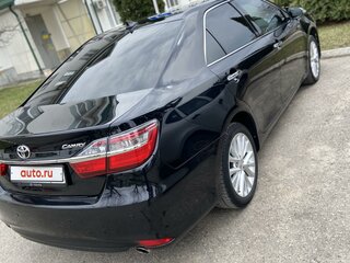 2015 Toyota Camry VII (XV50) Рестайлинг, чёрный, 1950000 рублей, вид 5