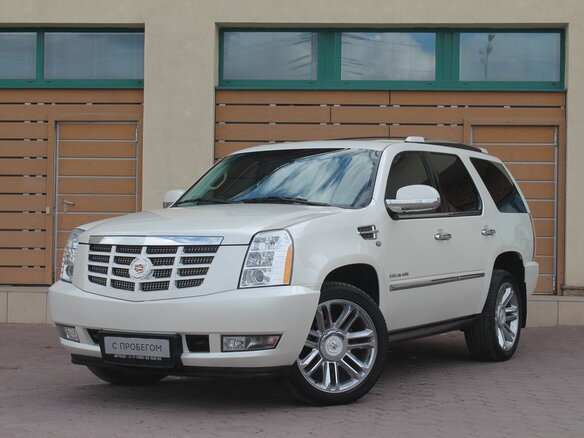 2012 Cadillac Escalade III, бежевый