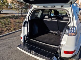 2010 Mitsubishi Outlander II Рестайлинг, белый, 1190000 рублей, вид 2