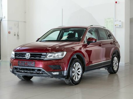 2018 Volkswagen Tiguan II, красный, 2100000 рублей, вид 3