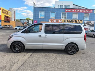 2007 Hyundai Grand Starex I, серый, 1600000 рублей, вид 4