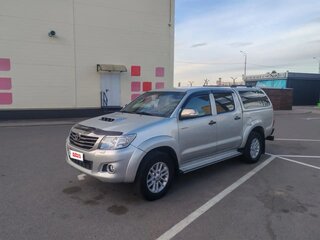2013 Toyota Hilux VII Рестайлинг, серебристый, 2037000 рублей, вид 1