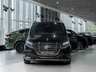 2024 Mercedes-Benz V-Класс 300 d компактный III (W447) Рестайлинг 2, чёрный, 15500000 рублей, вид 4