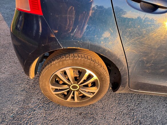 2005 Toyota Vitz II (XP90), синий, 500000 рублей - вид 8