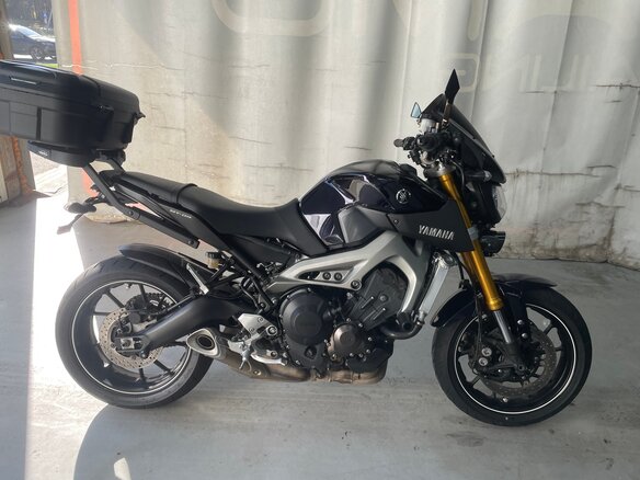 2014 Yamaha MT-09 (FZ-09), синий, 700000 рублей
